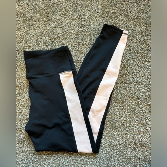 Under Armour compression coldgear leggings black with pink stipe Medium - Picture 1 of 9